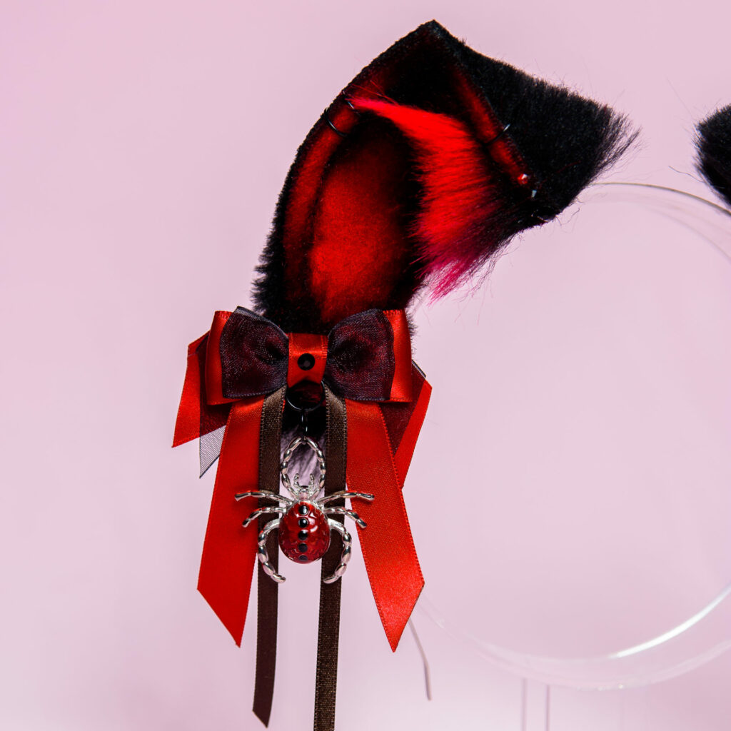 Red spider cat moruhiko